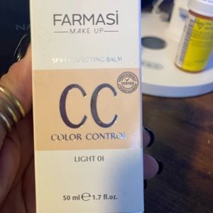 Farmasi cc cream in color light. Size 1.7 fl oz. New in box.